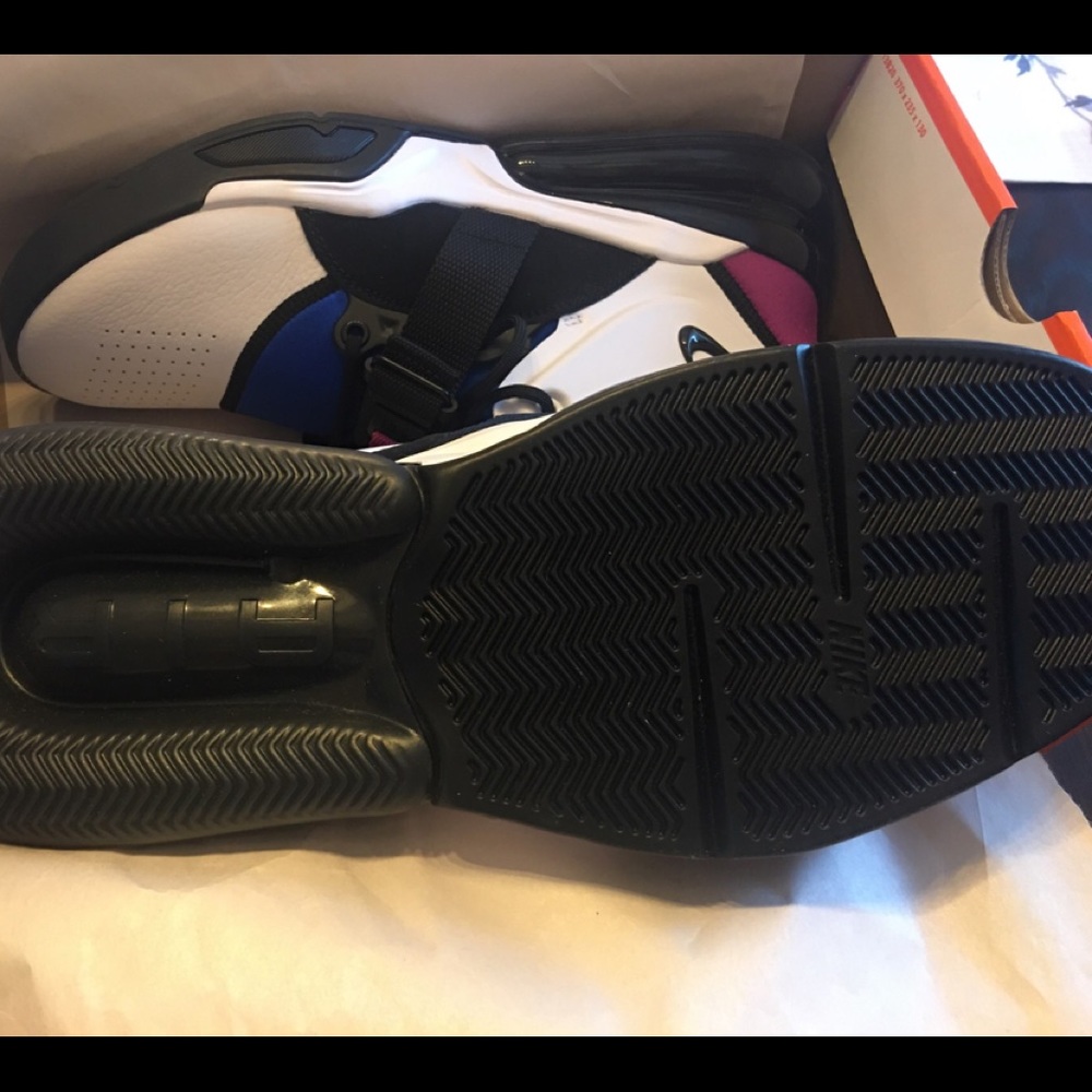 Shoes - Picture 5 of 10